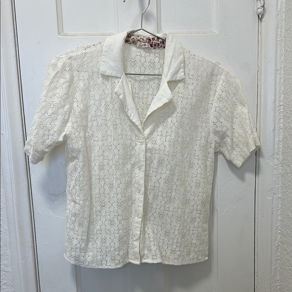 Hem & Thread Ivory Lace Button-Up Blouse Size Small